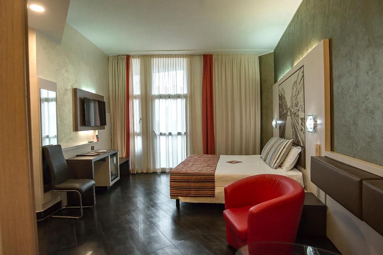 Hotel Milano Navigli Екстериор снимка